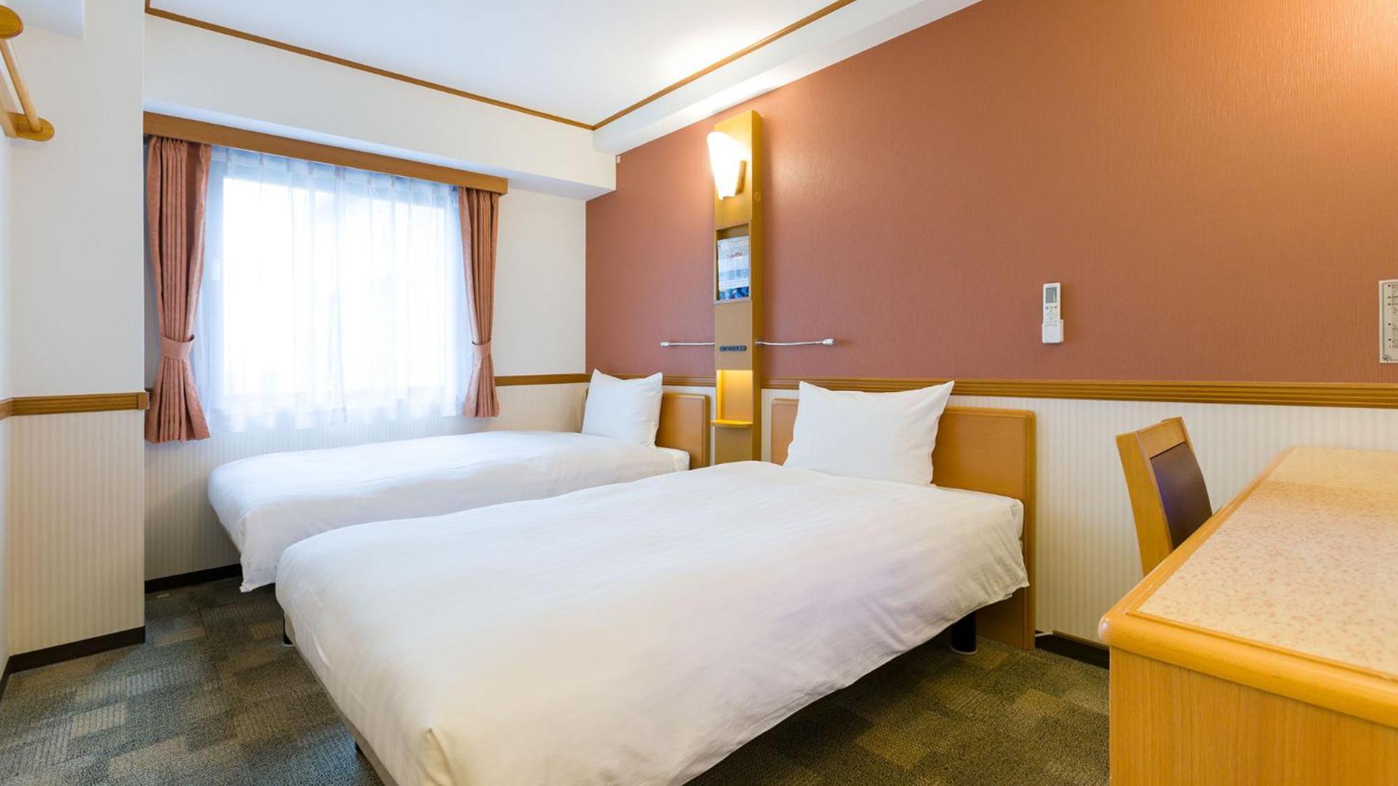 Toyoko Inn Hirosaki Ekimae Exterior photo